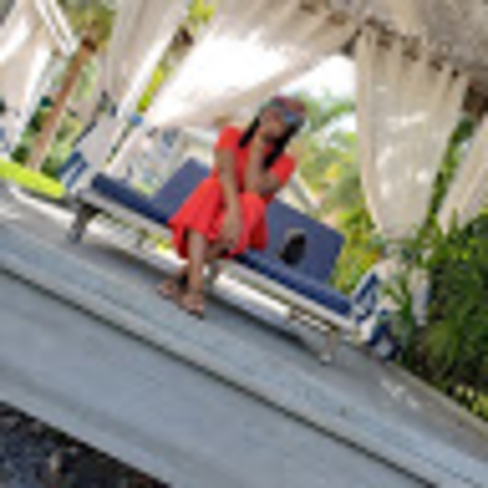 Meet your Posher, Kari